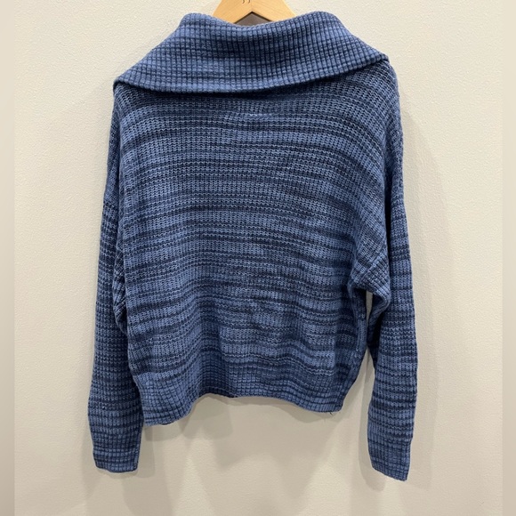 Aerie Zip up Pullover Blue Sweater - Picture 3 of 5